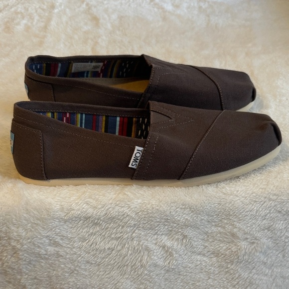 TOMS Women's Espadrille Loafer Flat - Picture 3 of 5